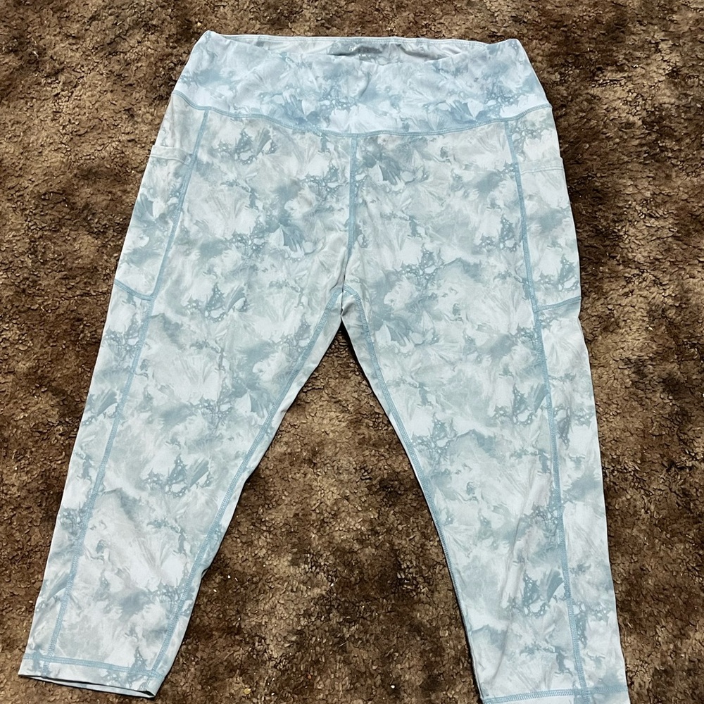 Stylish Women's Light Blue Patterned Leggings